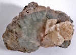 Drusa de quartzo e outros minerais - 840 g - 16 cm