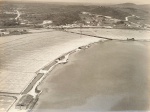 FOTO CARLOS (1916-1988). FOTOGRAFIA. Vista aérea de salina em Cabo Frio - 24 x 18 cm