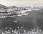 FOTO CARLOS (1916-1988). FOTOGRAFIA. Vista Aérea do Aterro do Flamengo - 30 x 24 cm