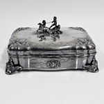 Camusso - Excepcional caixa em prata 925 contrastada, excelente trabalho e ourivesaria, finamente re