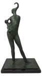 Carybé - Mãe baiana - Escultura em bronze patinado base em mármore negro, assinado na base. Altura: