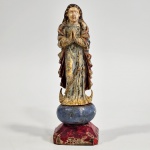 Rara Imagem de N. Sra. da Conceição esculpida em marfim, vertente Indo Portuguesa, rara por conserva