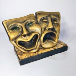 TONNY-  "A comédia e a tragédia". Escultura em bronze. Assinado. Base de mármore rajado (com