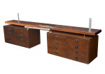 <b>SÉRGIO RODRIGUES - OCA  - Anos  60</b> Aparador de madeira. 2 módulos contendo 8 gavetas cada. Ta