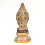 Antiga imagem de Nossa Senhora, esculpida em madeira nobre policromada, Brail, século XIX, base post