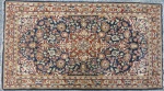 Tapete persa Jaipur, decoração floral nas cores, azul, vermelho e branco. med: 160 cm x 90 cm