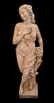 Belíssima escultura em resina representando "Colheita de uvas". Med. 140 cm.