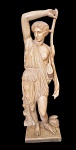 Belíssima escultura em resina representando "Arqueira". Med. 140 cm.