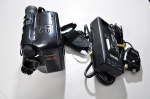 Lote composto de 01 filmadora PANASONIC Palm Corder, modelo AFX6, baterias e 01 carregador (OBS: no estado)